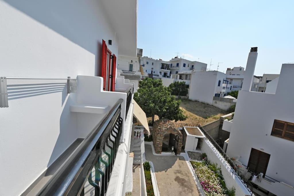 Kleri'S Apartments 6 Тинос Екстериор снимка